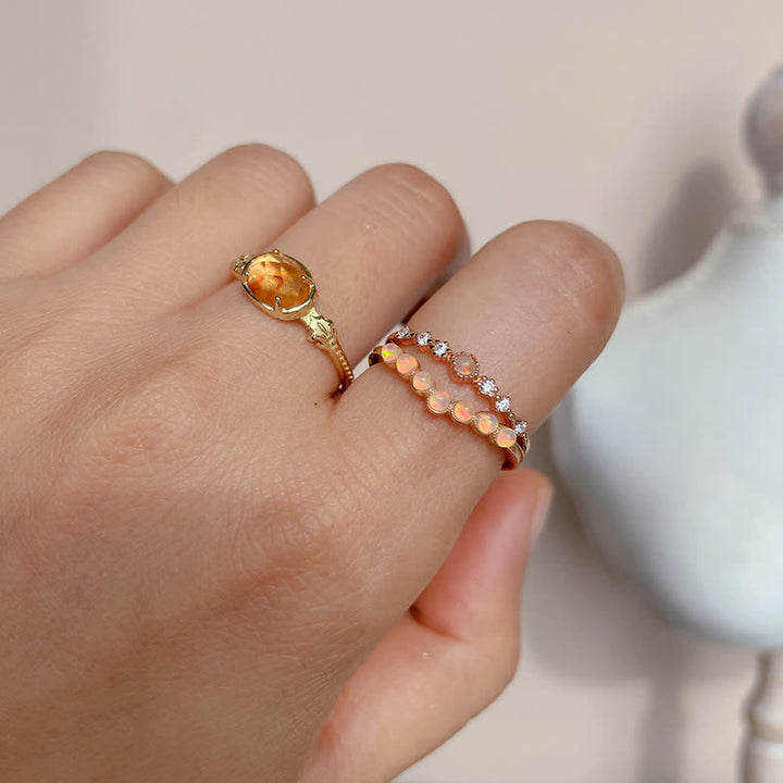 Anillo de doble capa con corona ondulada de ópalo natural de Olivenorma