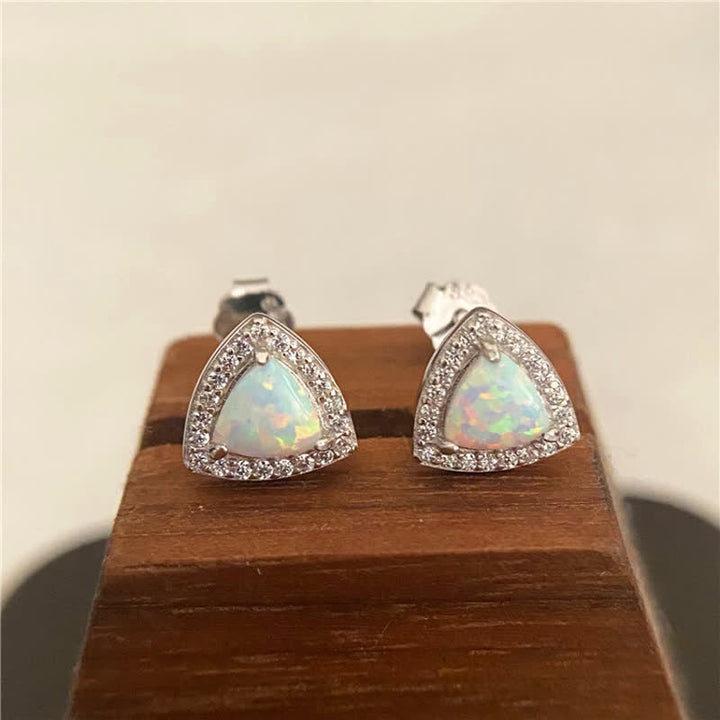 Pendientes de ópalo en forma de triángulo de plata 925 de Olivenorma