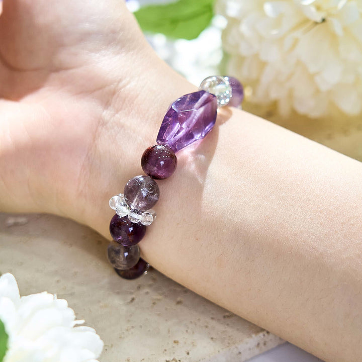 Pulsera de cadena de metal con cuentas de cristal transparente de amatista de Olivenorma 