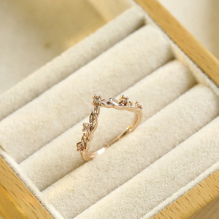 Juego de anillos de 2 piezas con enredadera de rosas y amatista "Ethereal Blossom" de Olivenorma