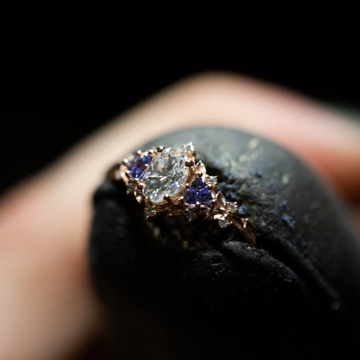 Juego de anillos de 2 piezas con enredadera de rosas y amatista "Ethereal Blossom" de Olivenorma