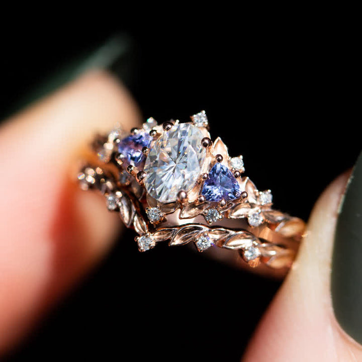 Juego de anillos de 2 piezas con enredadera de rosas y amatista "Ethereal Blossom" de Olivenorma