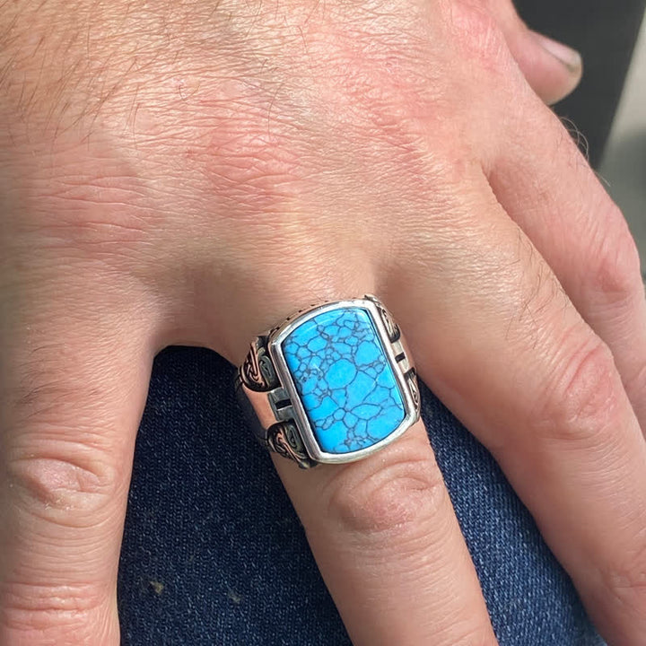 Anillo de plata hecho a mano para hombre con piedra turquesa natural de Olivenorma