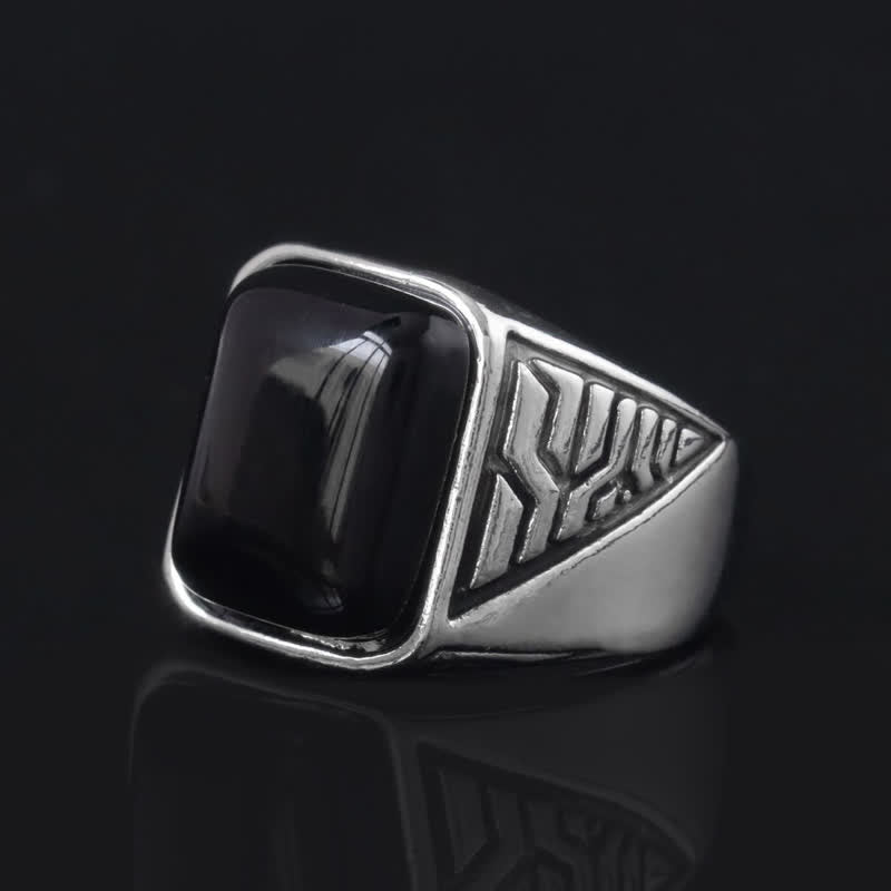 Anillo de aleación hecho a mano para hombre con piedra de ónix negro de Olivenorma