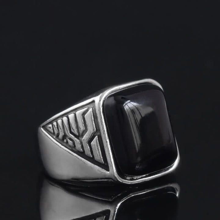 Anillo de aleación hecho a mano para hombre con piedra de ónix negro de Olivenorma