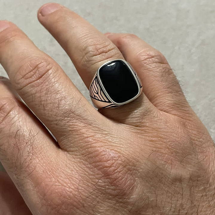 Anillo de aleación hecho a mano para hombre con piedra de ónix negro de Olivenorma