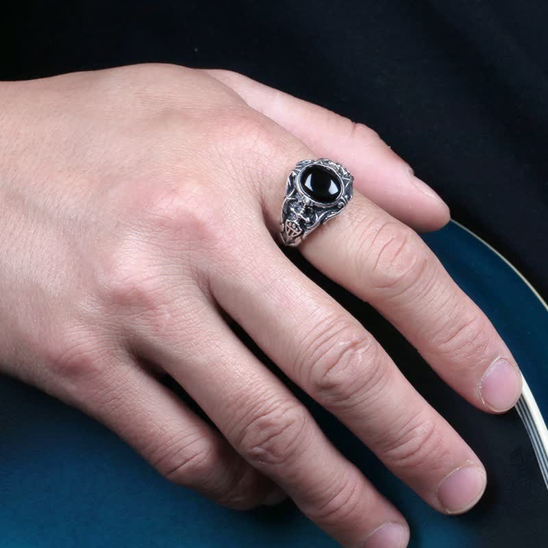 Anillo de hombre de ónix negro retro de Olivenorma