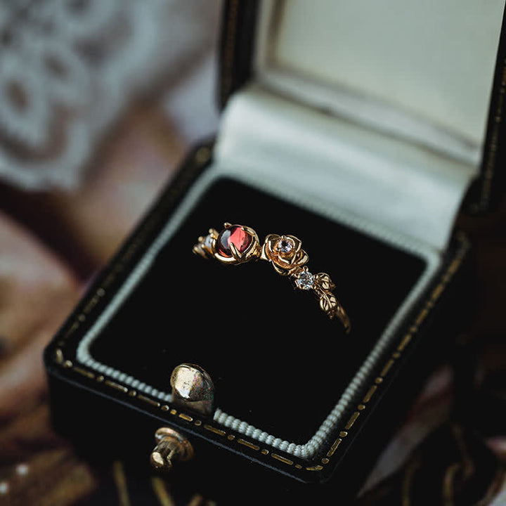 Anillo de granate y moissanita rosa "Venus Rose" de Olivenorma