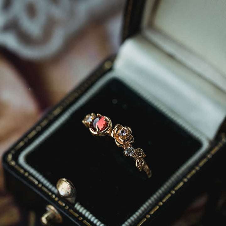 Anillo de granate y moissanita rosa "Venus Rose" de Olivenorma
