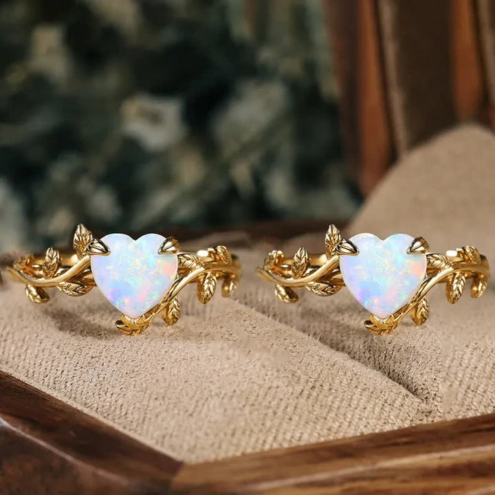 Anillo de hojas con forma de corazón de ópalo natural de Olivenorma