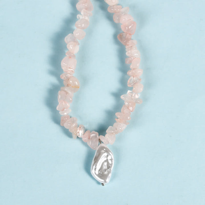 Collar con colgante de perlas de sol y luna con cuentas de grava natural de Olivenorma