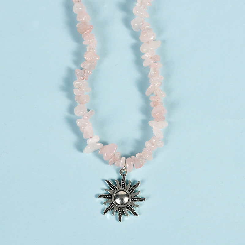 Collar con colgante de perlas de sol y luna con cuentas de grava natural de Olivenorma