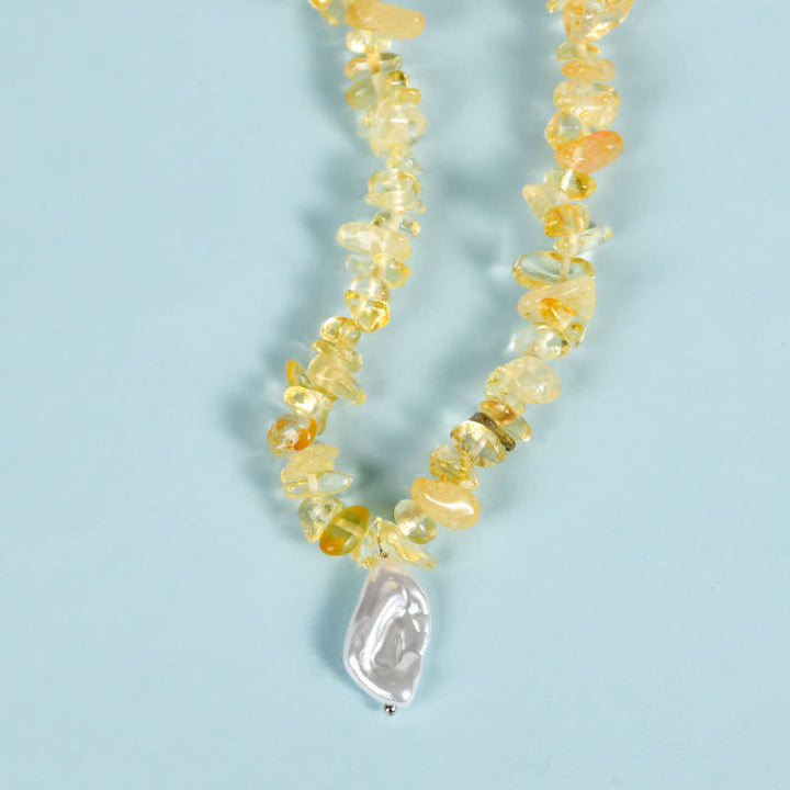 Collar con colgante de perlas de sol y luna con cuentas de grava natural de Olivenorma