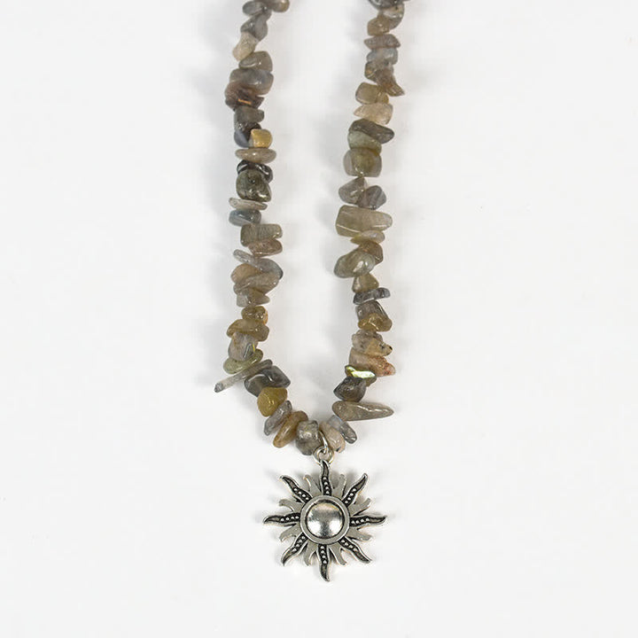 Collar con colgante de perlas de sol y luna con cuentas de grava natural de Olivenorma