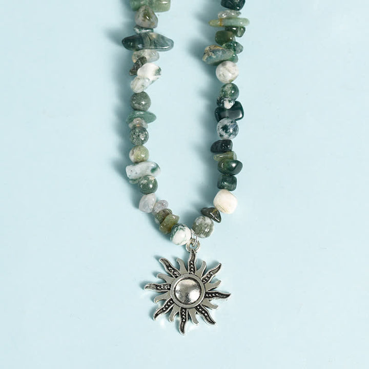 Collar con colgante de perlas de sol y luna con cuentas de grava natural de Olivenorma