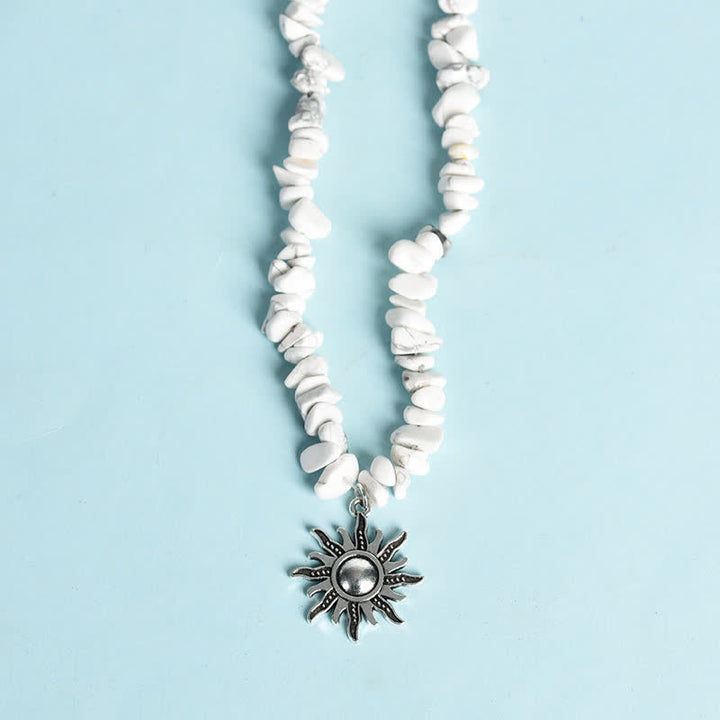 Collar con colgante de perlas de sol y luna con cuentas de grava natural de Olivenorma