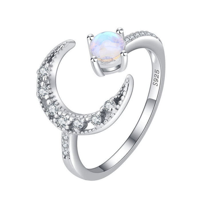 Anillo ajustable abierto con forma de media luna y piedra lunar de Olivenorma