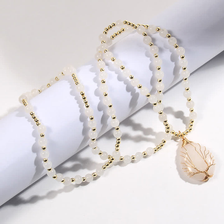 Collar con colgante de árbol de la vida y cuentas de piedra de Olivenorma