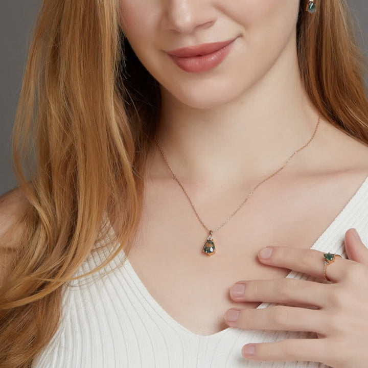 Conjunto de joyas de gota de agua de ágata musgosa en plata de ley dorada de Olivenorma