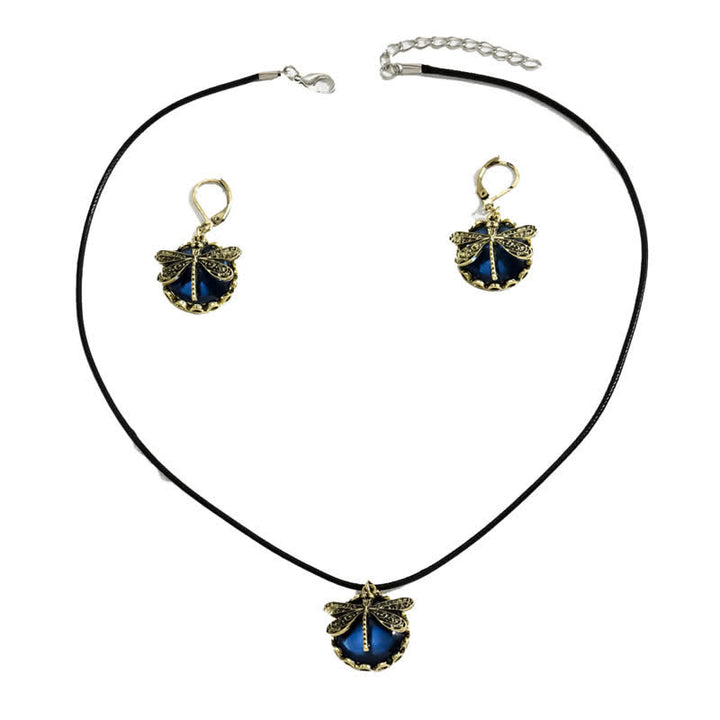 Conjunto de joyas con colgante de libélula con topacio azul incrustado de Olivenorma
