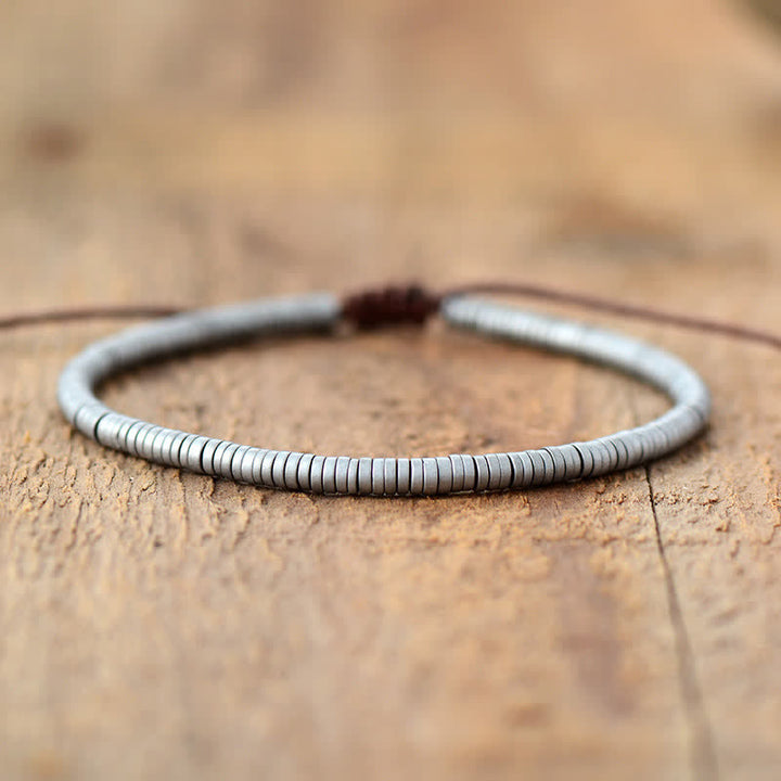 Pulsera para hombre con pequeñas cuentas de hematita galvanizada de Olivenorma