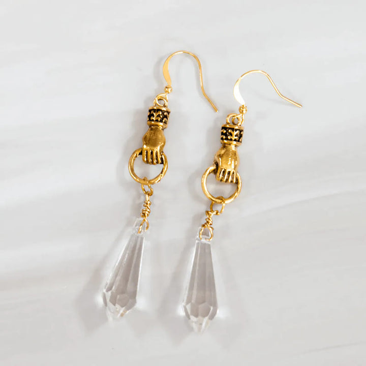 Pendientes colgantes con prisma poliédrico de cuarzo transparente de la bruja de Olivenorma