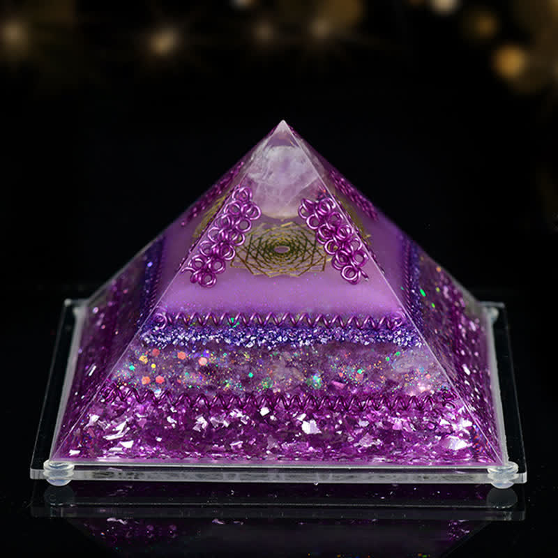 Pirámide de orgón de piedra natural de 8 x 12 cm de Olivenorma