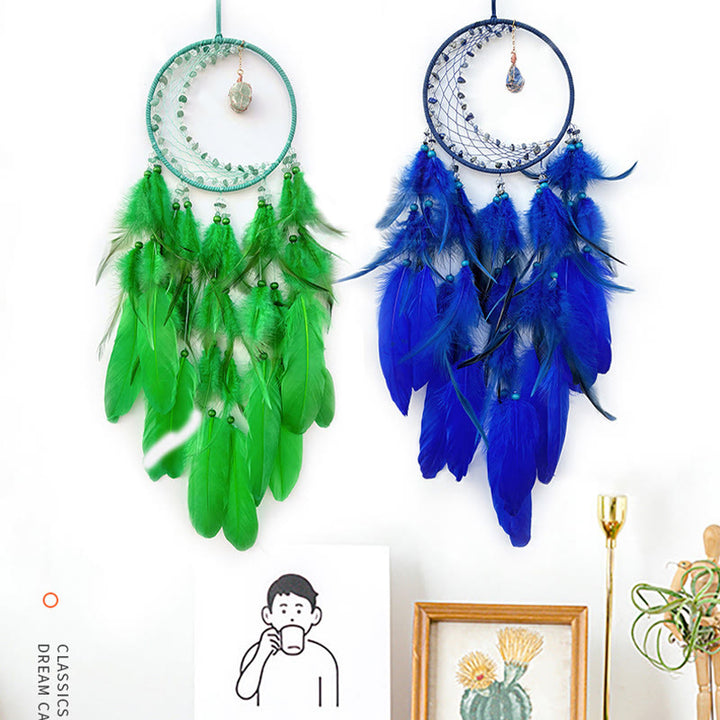 Atrapasueños indio con plumas de piedra preciosa en bruto en forma de media luna de Olivenorma