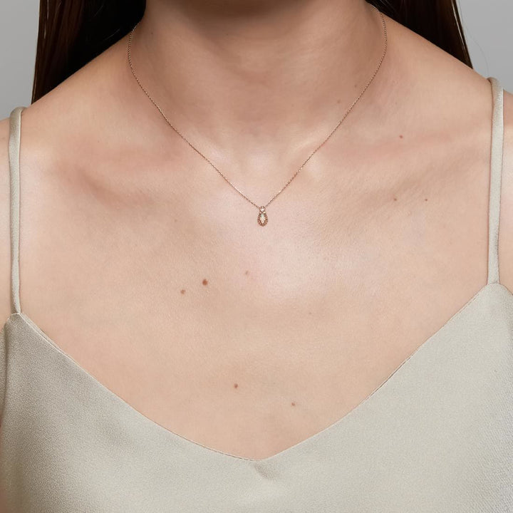 Conjunto de collar, anillo y pendientes con ópalo de Olivenorma Conjunto de joyas con piedras preciosas