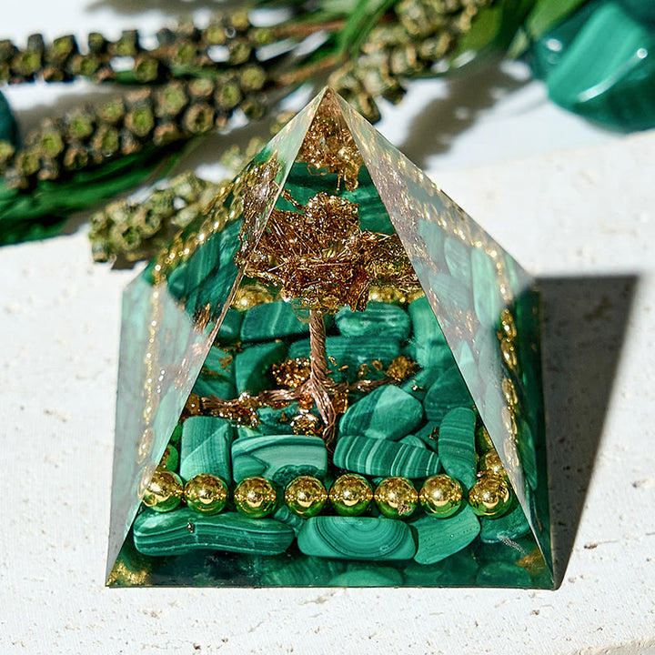 Pirámide de orgón para la curación de chakras y equilibrio de malaquita natural de Olivenorma