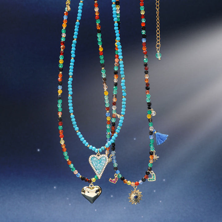 Collar de cuentas con piedras preciosas azules y circonitas estilo bohemio de Olivenorma