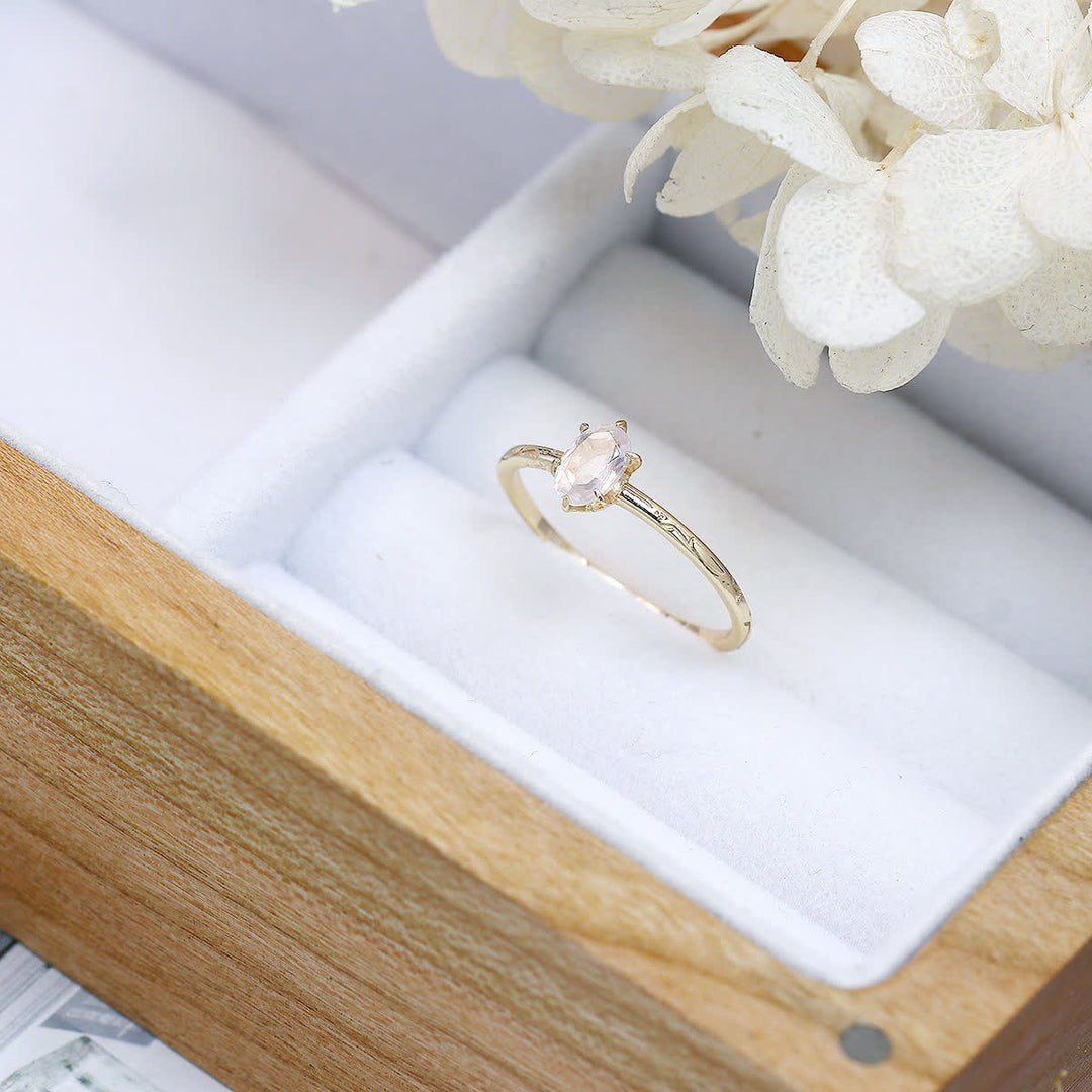 Anillo de fluorita verde y cuarzo rosa con incrustaciones simples de Olivenorma