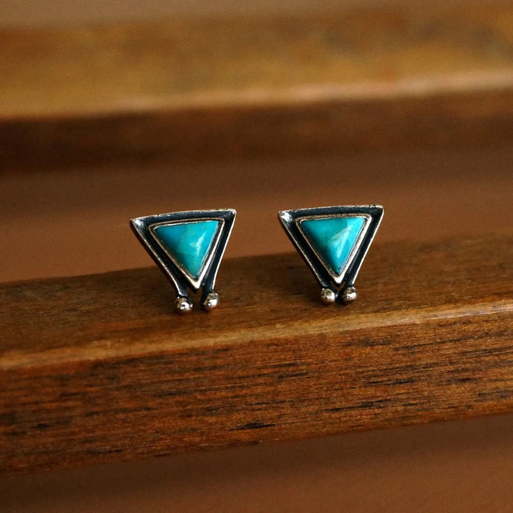 Pendientes triangulares de turquesa natural de Olivenorma