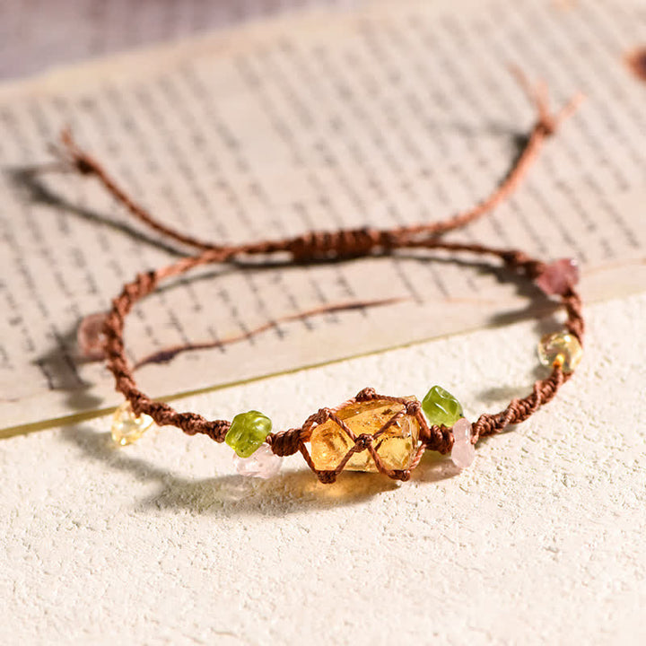 Pulsera trenzada con flores de cristal natural hecha a mano de Olivenorma 