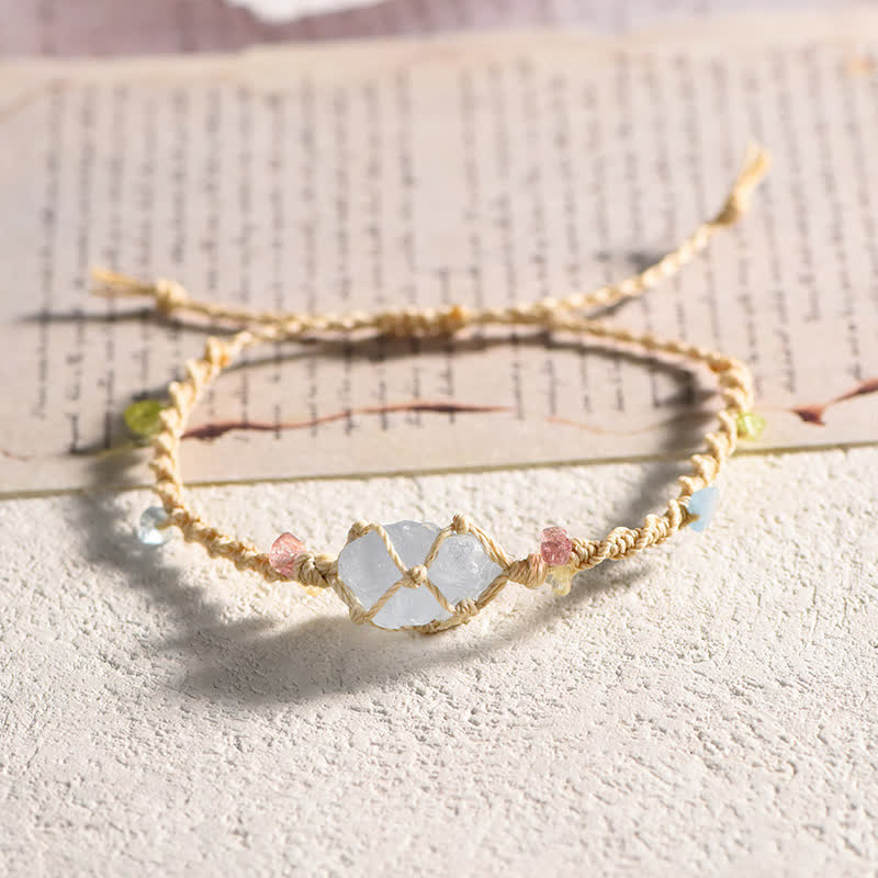Pulsera trenzada con flores de cristal natural hecha a mano de Olivenorma 