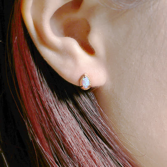 Pendientes y collar con colgante de gota de agua de ópalo natural de Olivenorma