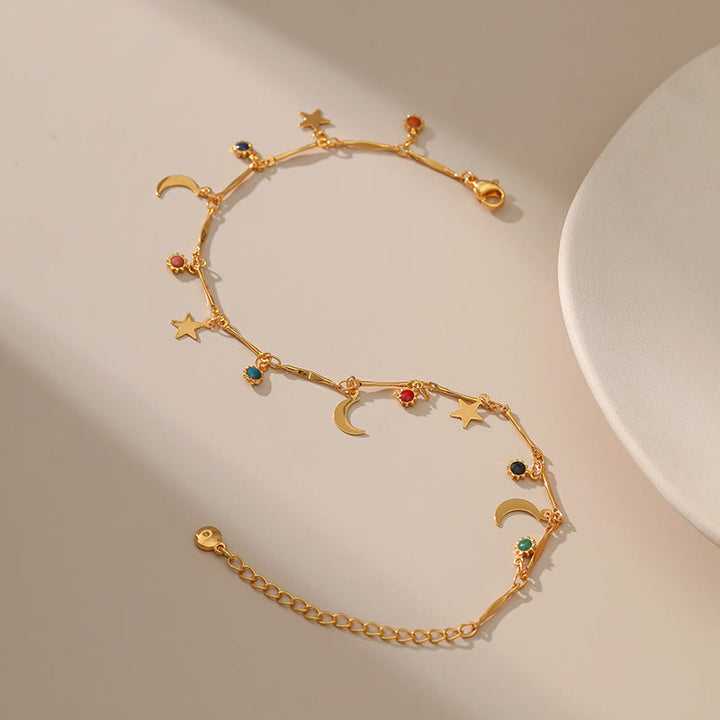 Tobillera con gemas de luna y estrella bañada en oro de 18 quilates de Olivenorma