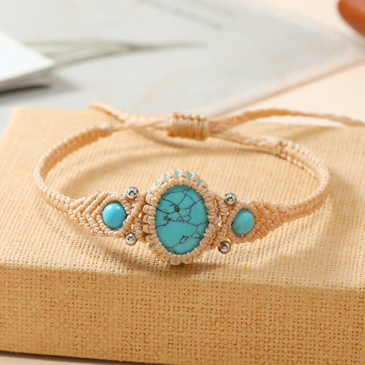 Pulsera trenzada con cristales de talla ovalada y tejido envolvente de Olivenorma