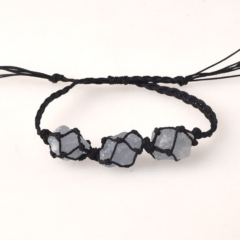 Pulsera trenzada con cristales y tres piedras crudas de Olivenorma