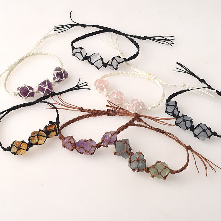 Pulsera trenzada con cristales y tres piedras crudas de Olivenorma