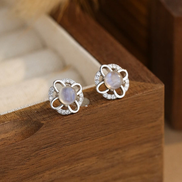 Pendientes de botón con cruz de piedra lunar de Olivenorma en plata 925