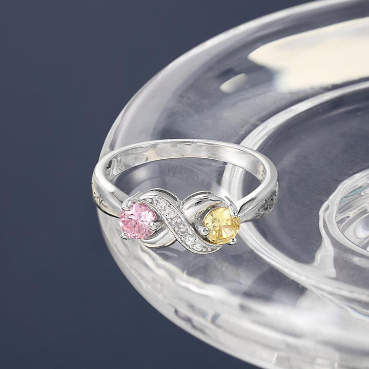 Anillo personalizado con 2 piedras de nacimiento "Infinity" de Olivenorma 