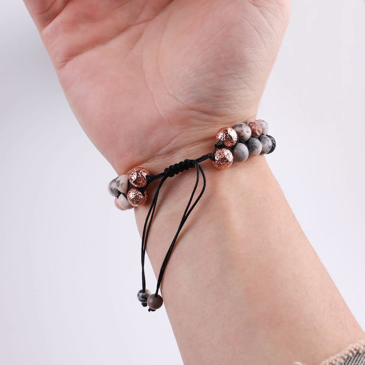 Pulsera trenzada de jaspe cebra rosa y piedra de lava de 2 capas de Olivenorma