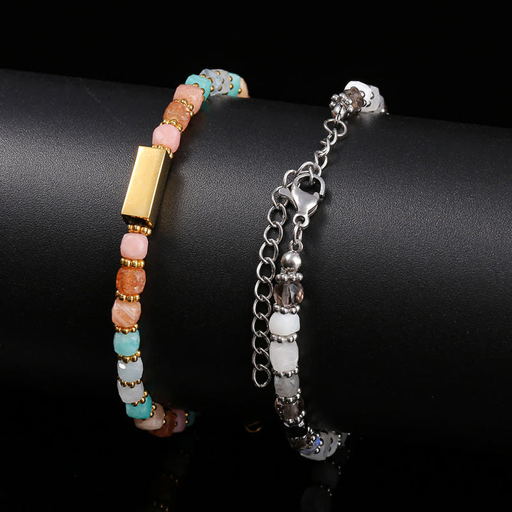 Pulsera de cuentas de piedras preciosas naturales talladas en cubos de Olivenorma