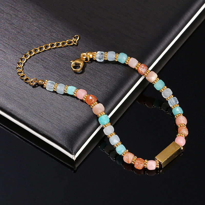 Pulsera de cuentas de piedras preciosas naturales talladas en cubos de Olivenorma