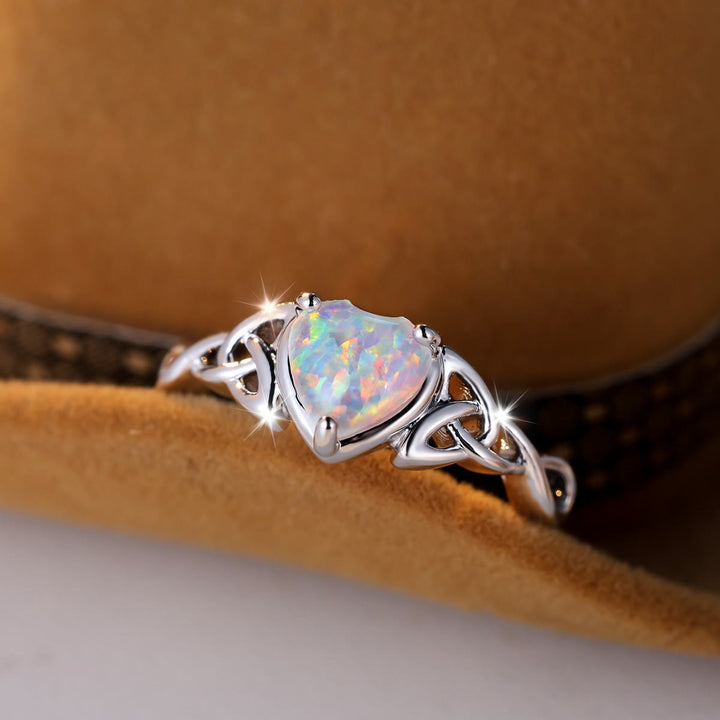 Anillo de compromiso con corazón de ópalo "Eternity Unlimited" de Olivenorma