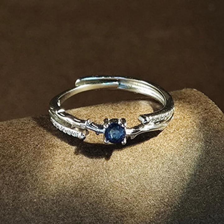 Anillo de zafiro natural en forma de rama de Olivenorma
