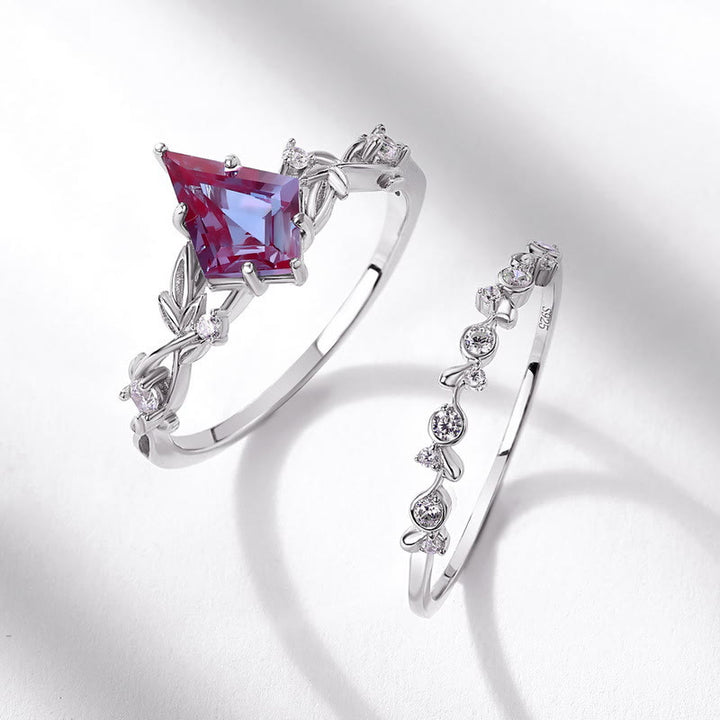 Juego de 2 anillos de alejandrita natural con corte de diamante de Olivenorma