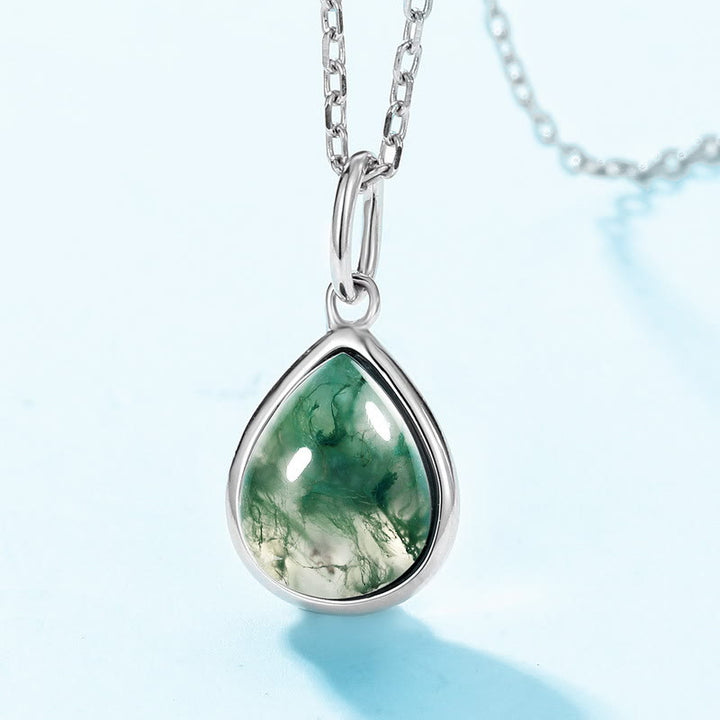 Juego de joyas con colgante de ágata musgosa natural tallada en forma de pera de Olivenorma