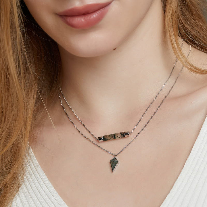 Conjunto de joyas de ágata musgosa natural tallada con forma de cometa de Olivenorma